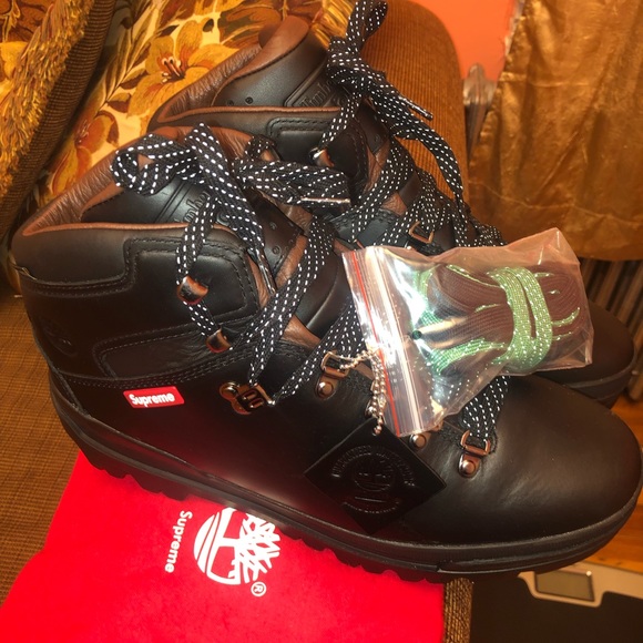 Supreme Tim’s sz 10.5 - Picture 3 of 6